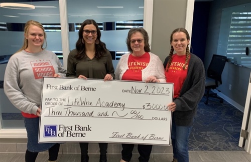 First Bank of Berne Donates to Wells County Lifewise Academy